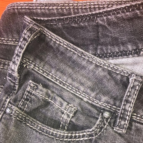 Suki skinny jeans by Silver Jeans co. - Picture 3 of 5